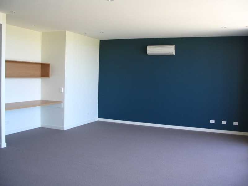 125/98 ‘Sky Plaza’ Corinna Street, Phillip ACT 2606