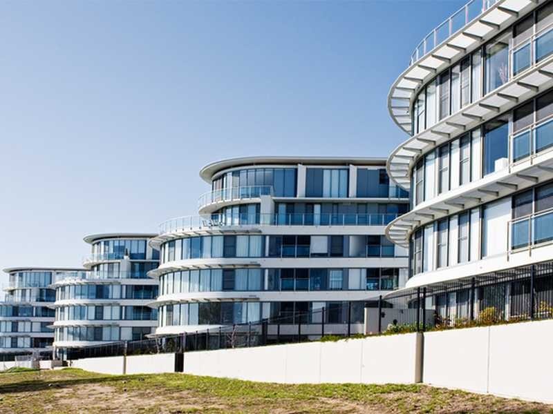 2/7 Eastlake Parade- The Waterfront, Kingston ACT 2604