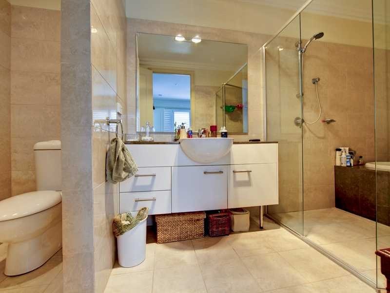 2/10 Hutchins Street, Yarralumla ACT 2600