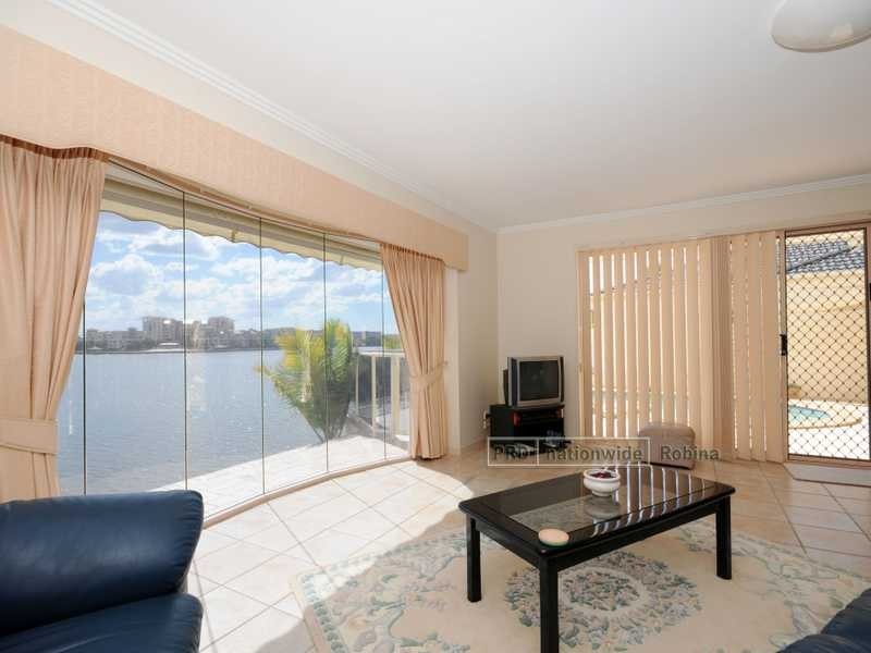 37 Northwestern Court, Varsity Lakes QLD 4227