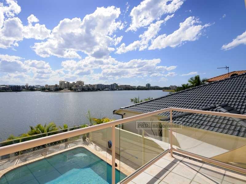 37 Northwestern Court, Varsity Lakes QLD 4227