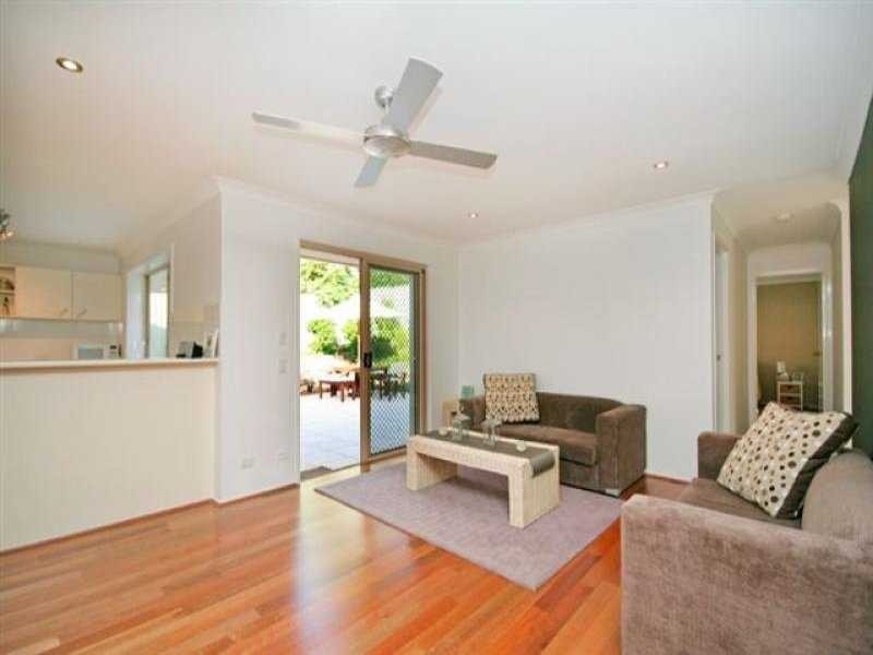 7 Dulwich Place, Robina QLD 4226