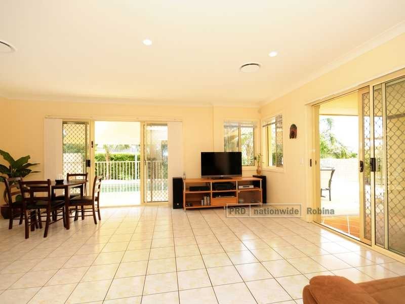 41 Notre Dame Court, Varsity Lakes QLD 4227