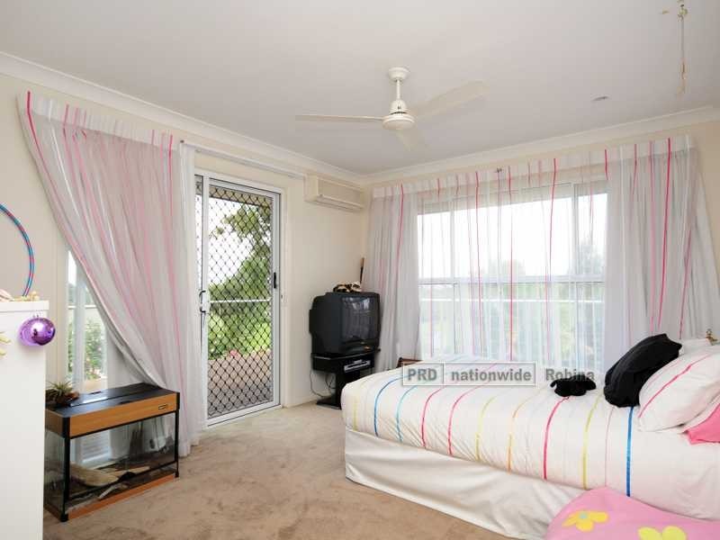 6 Stillwater Crescent, Robina QLD 4226