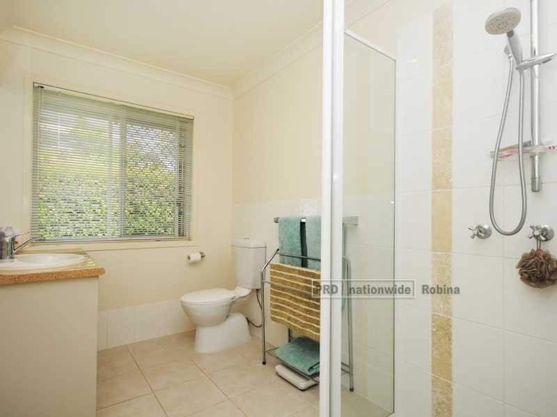 6 Stillwater Crescent, Robina QLD 4226