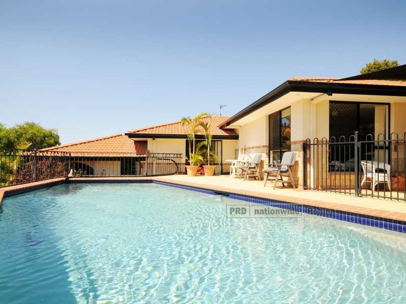 9 Ilminster Crescent, Mudgeeraba QLD 4213