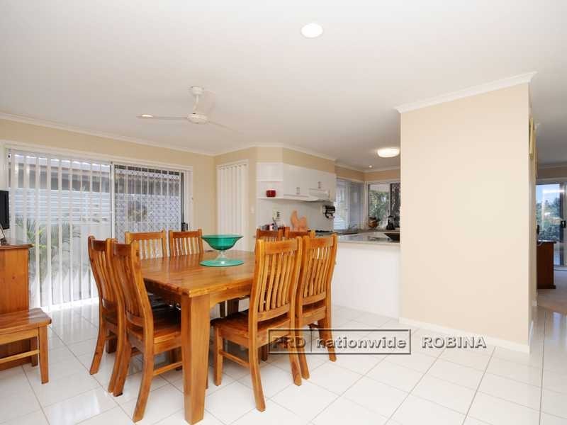 32 Emerton Crescent, Robina QLD 4226