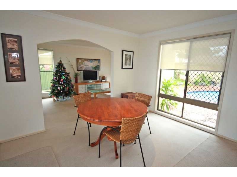 7 Tween Court, Mermaid Waters QLD 4218