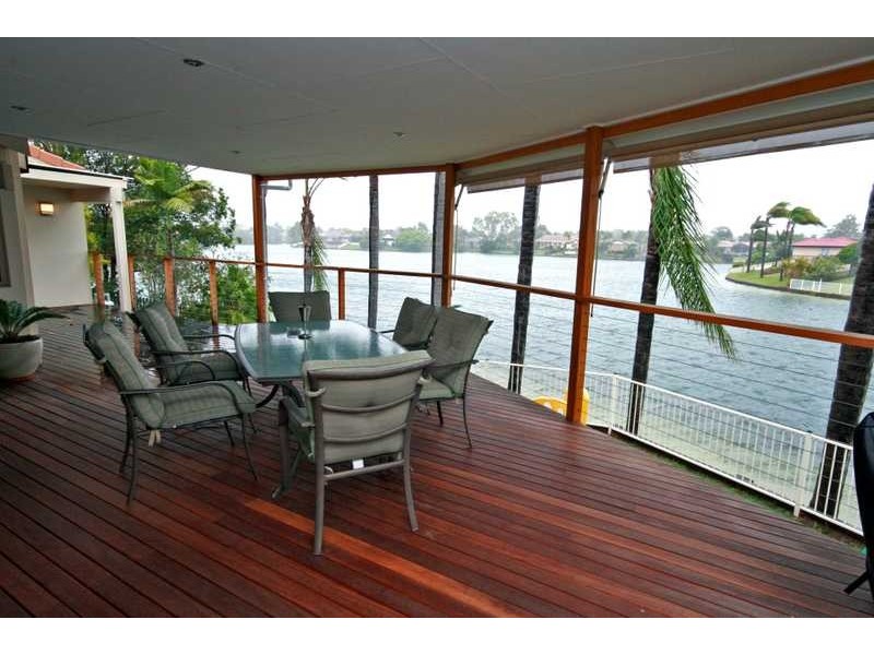 7 Tween Court, Mermaid Waters QLD 4218