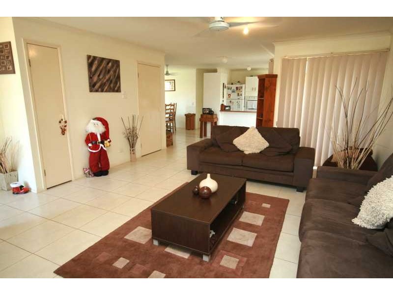 290 Christine Avenue, Varsity Lakes QLD 4227