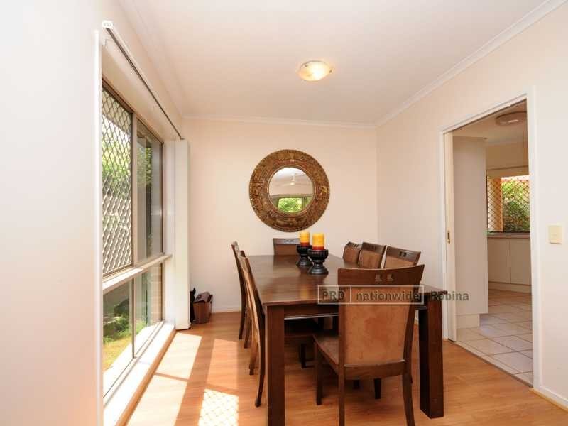 2 Rosanna Place, Robina QLD 4226