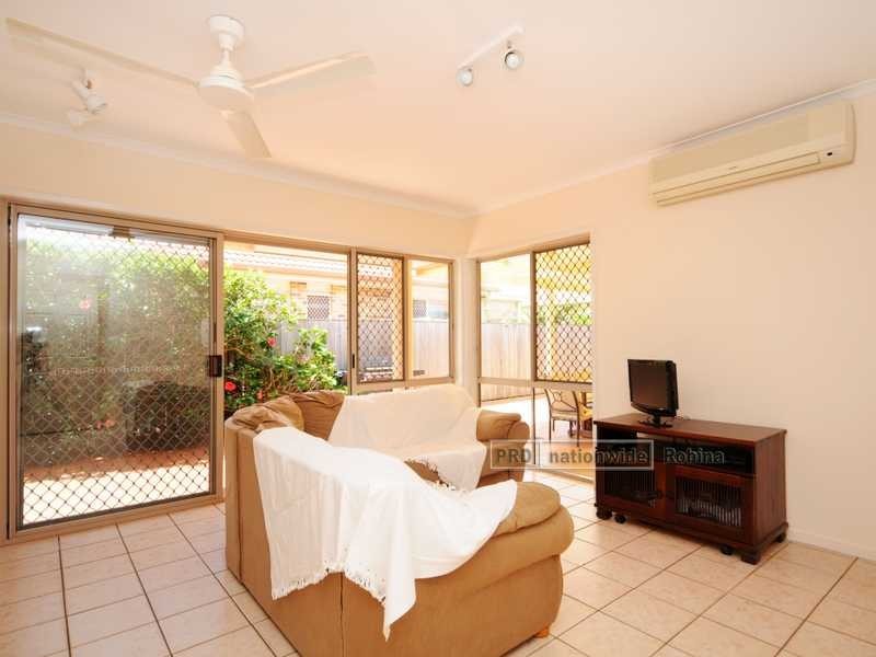 2 Rosanna Place, Robina QLD 4226