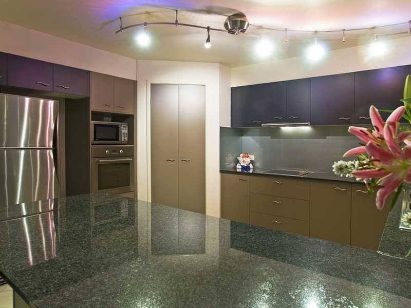 4 Majorca Crescent, Varsity Lakes QLD 4227