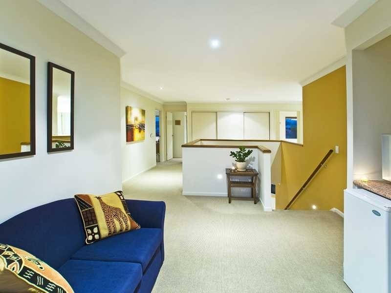 4 Majorca Crescent, Varsity Lakes QLD 4227