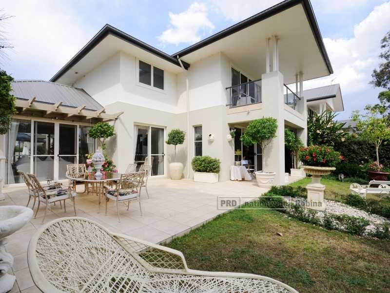 232 Easthill Drive, Robina QLD 4226