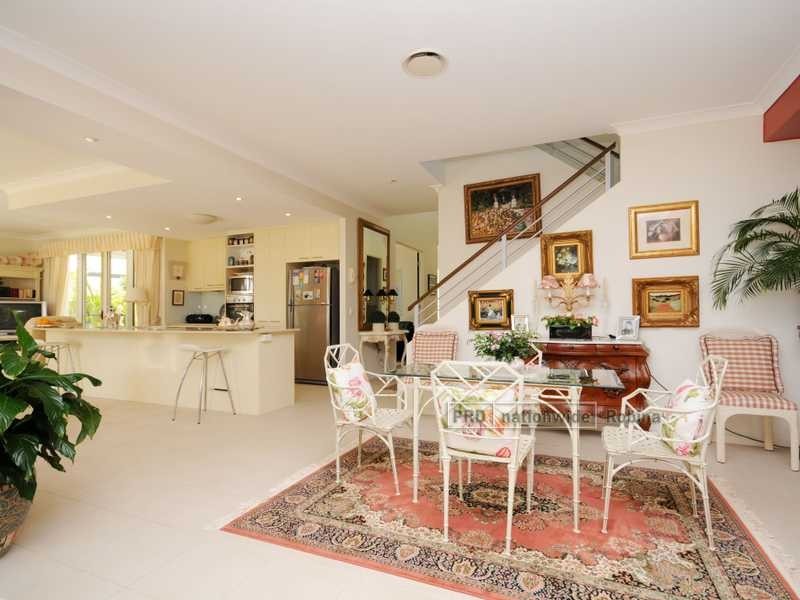 232 Easthill Drive, Robina QLD 4226