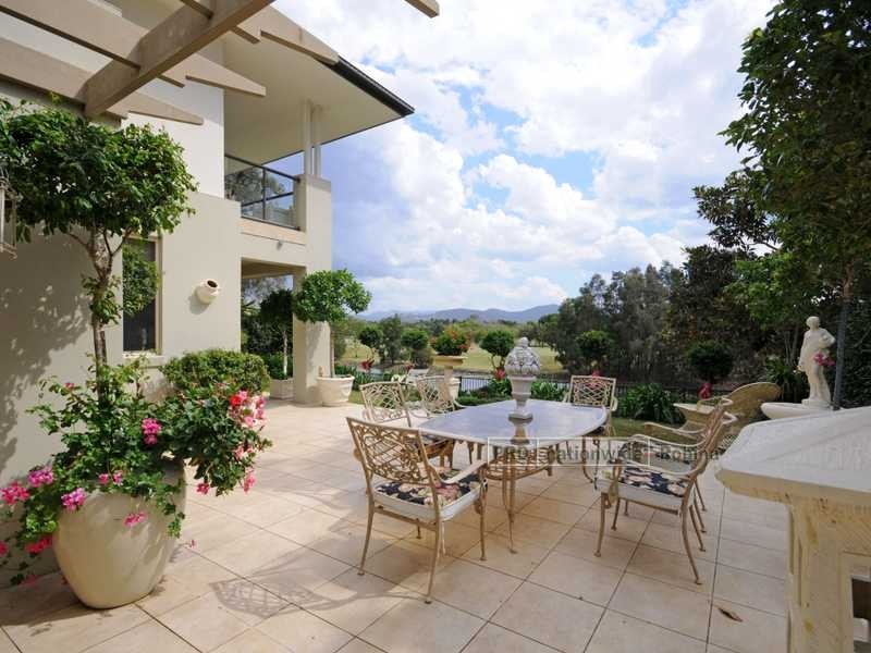 232 Easthill Drive, Robina QLD 4226