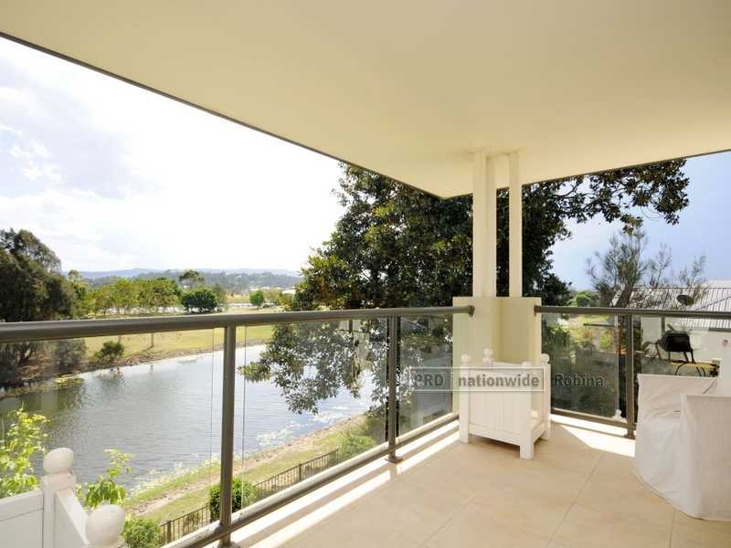 232 Easthill Drive, Robina QLD 4226