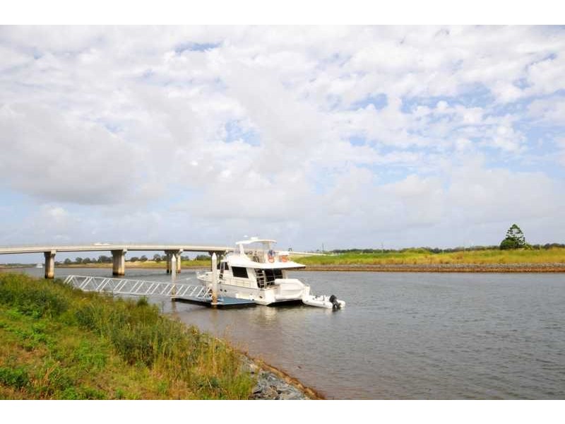 18 Palladium Boulevarde, Hope Island QLD 4212