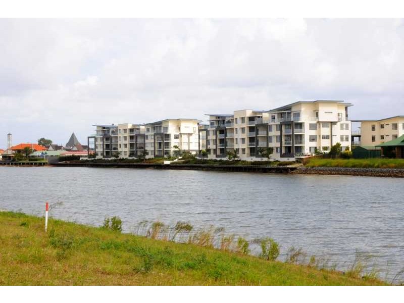 18 Palladium Boulevarde, Hope Island QLD 4212
