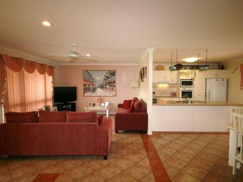 10 Leviathan Drive, Mudgeeraba QLD 4213