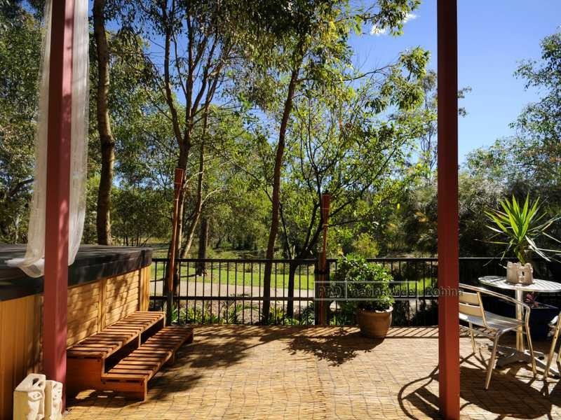 Unit 4/8 Kodiak Drive, Varsity Lakes QLD 4227