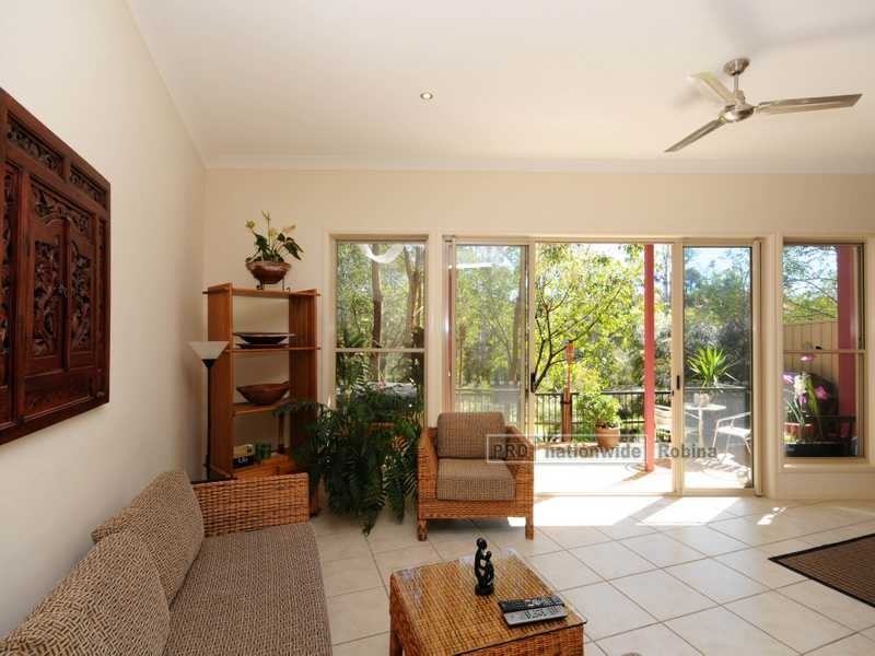 Unit 4/8 Kodiak Drive, Varsity Lakes QLD 4227