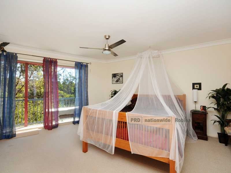 Unit 4/8 Kodiak Drive, Varsity Lakes QLD 4227