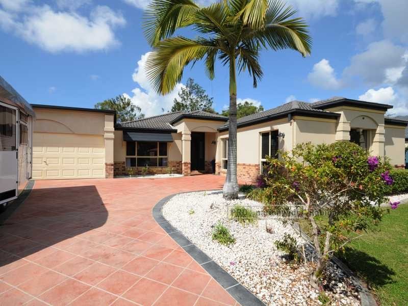 122 Swanton Drive, Mudgeeraba QLD 4213