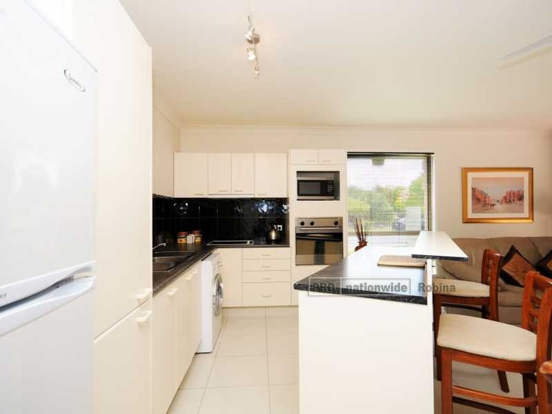122 Swanton Drive, Mudgeeraba QLD 4213