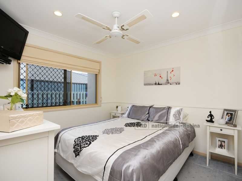 122 Swanton Drive, Mudgeeraba QLD 4213