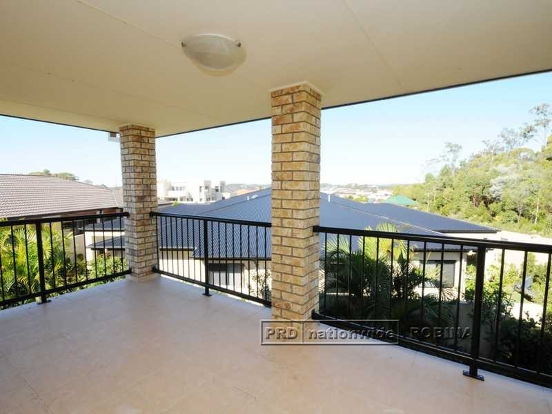 21 Silvermaple Street, Robina QLD 4226