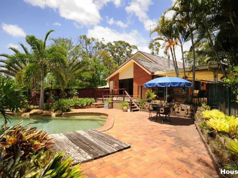 8 Gidya Rd, Mudgeeraba QLD 4213