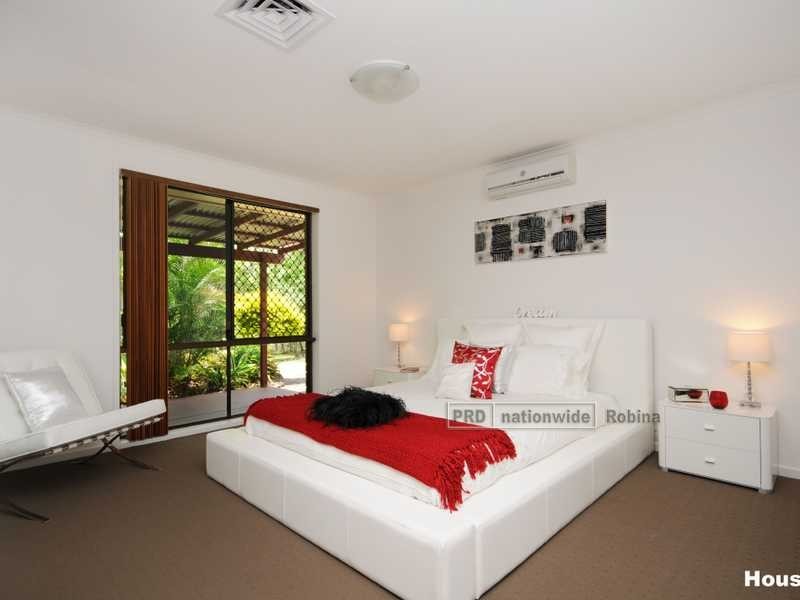 8 Gidya Rd, Mudgeeraba QLD 4213