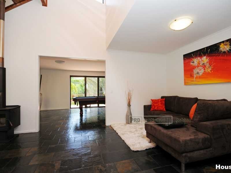 8 Gidya Rd, Mudgeeraba QLD 4213