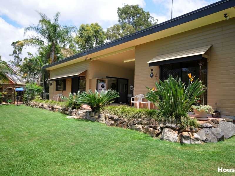 8 Gidya Rd, Mudgeeraba QLD 4213