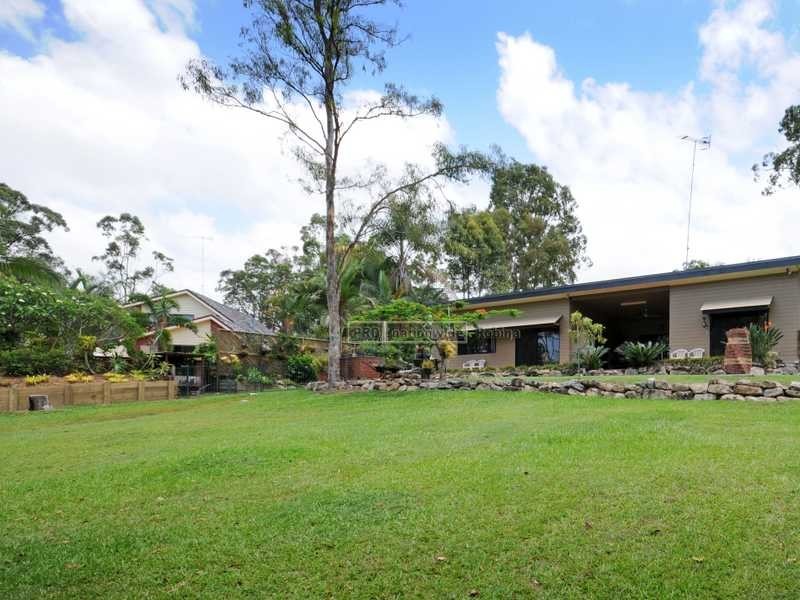 8 Gidya Rd, Mudgeeraba QLD 4213