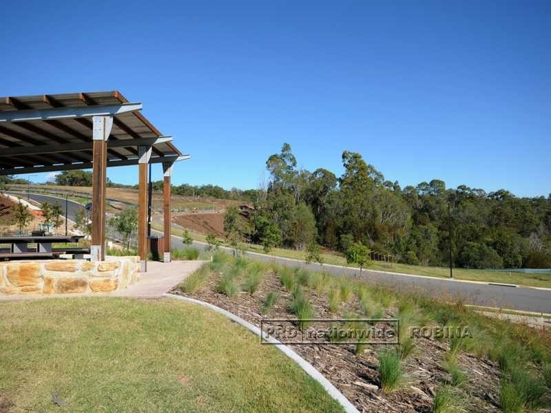 9 Golden Grove Boulevard, Reedy Creek QLD 4227