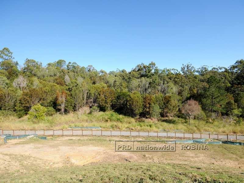 9 Golden Grove Boulevard, Reedy Creek QLD 4227