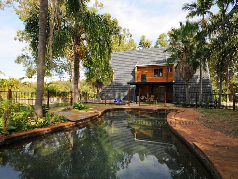 8 Baileys Rd, Tallai QLD 4213