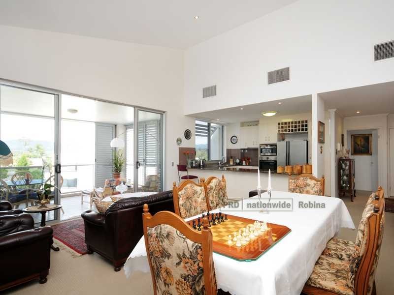 Unit 20/34 Riverwalk Avenue, Robina QLD 4226