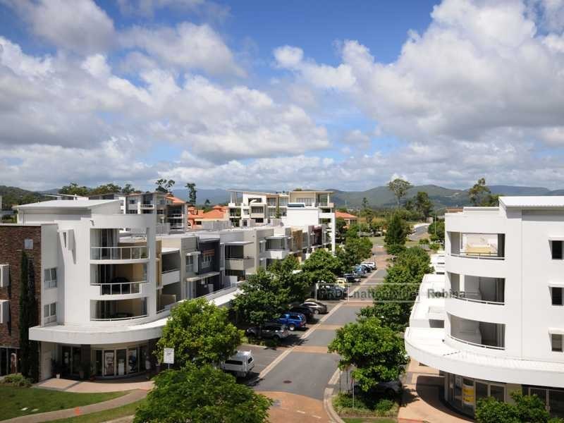 Unit 20/34 Riverwalk Avenue, Robina QLD 4226