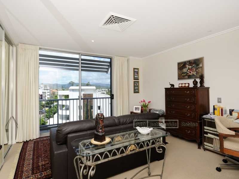 Unit 20/34 Riverwalk Avenue, Robina QLD 4226