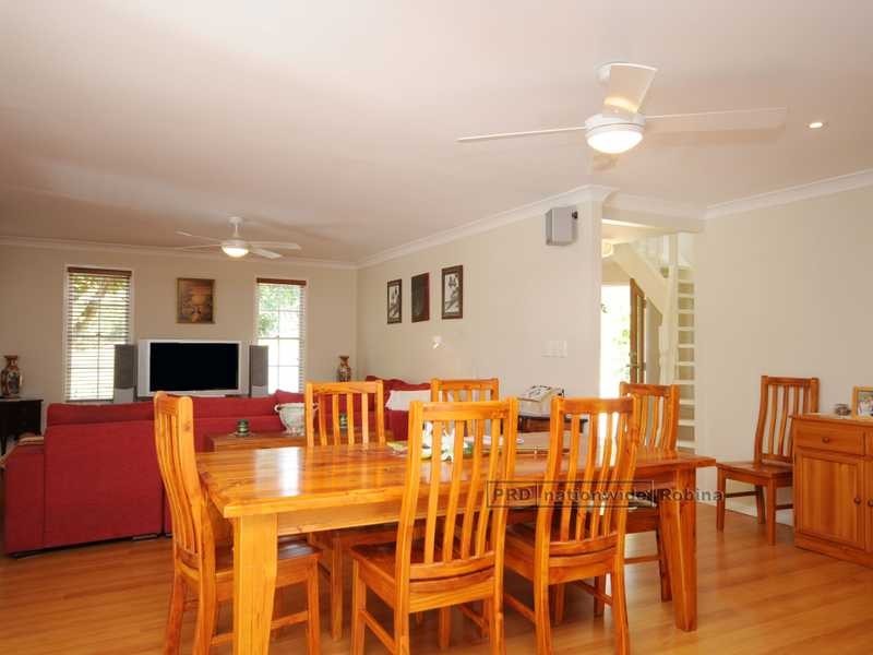 13 Warrambeen Place, Mudgeeraba QLD 4213