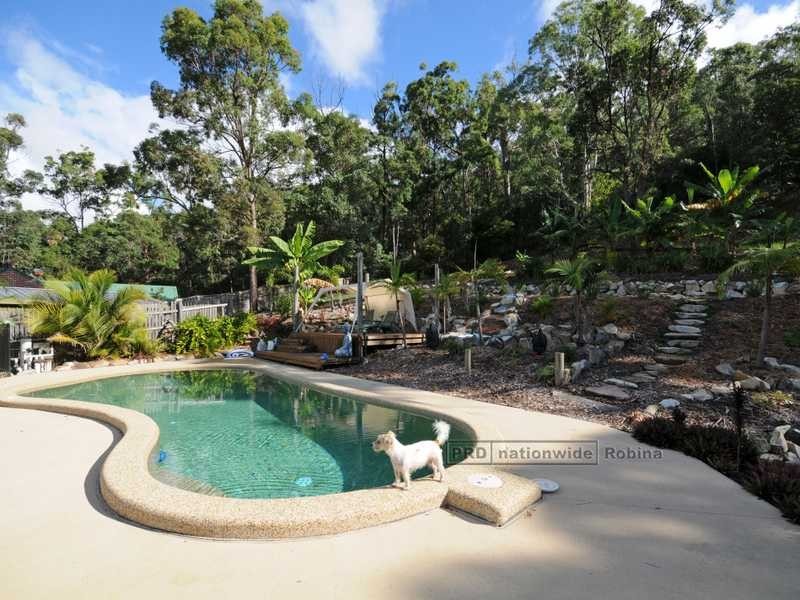 13 Warrambeen Place, Mudgeeraba QLD 4213