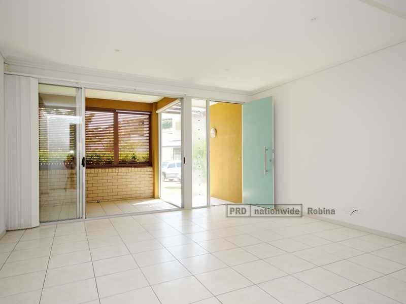 10 Lader Terrace, Varsity Lakes QLD 4227