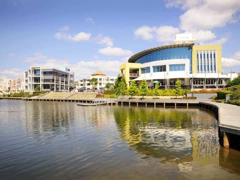 10 Lader Terrace, Varsity Lakes QLD 4227