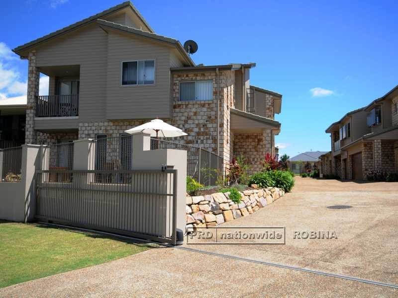 Unit 6/7 Castello Circuit, Varsity Lakes QLD 4227