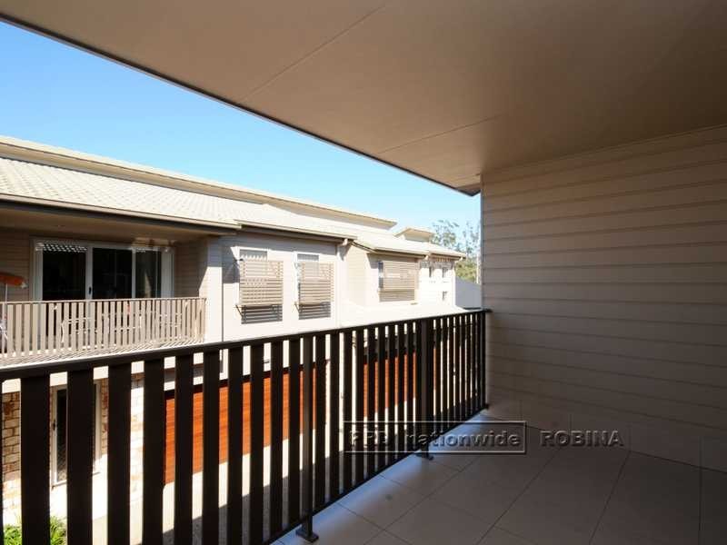 Unit 6/7 Castello Circuit, Varsity Lakes QLD 4227