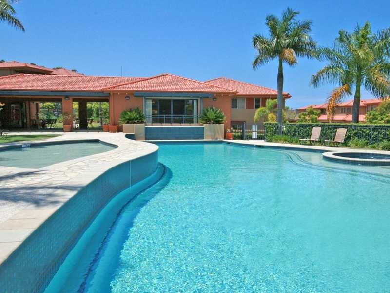 Unit 102/4 University Drive, Robina QLD 4226